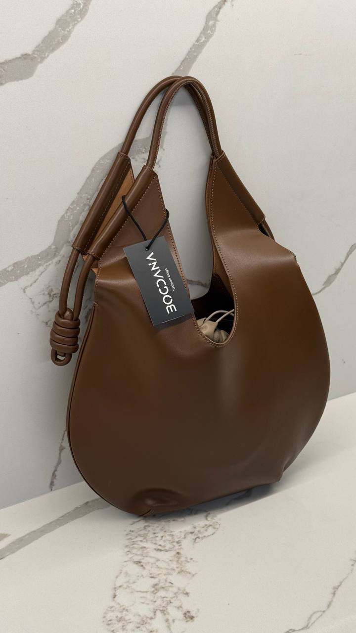 “Caffè Chic” — Leather Shopper Bag