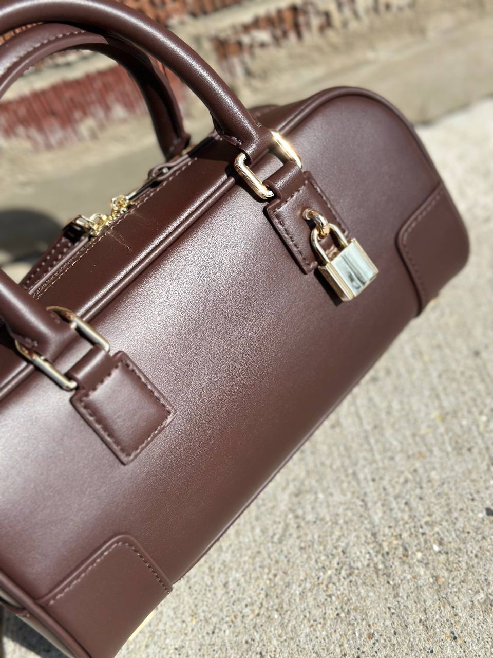 Elegant “Lock Charm” Genuine Leather Bag