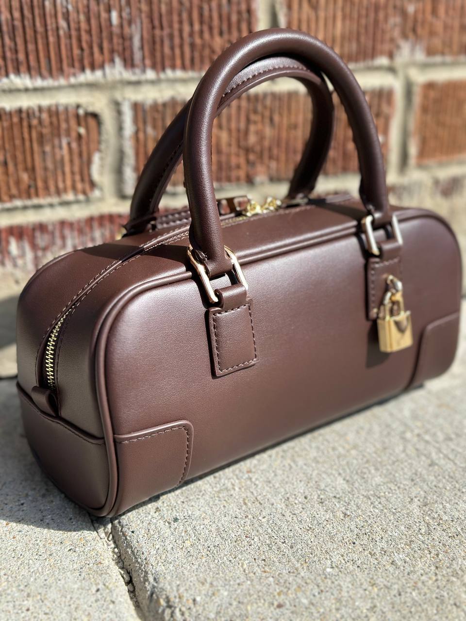 Elegant “Lock Charm” Genuine Leather Bag