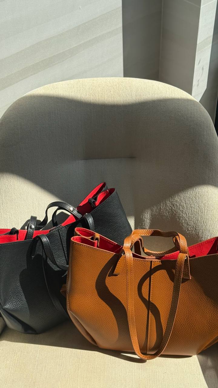 Italian genuine leather bag. Shopper