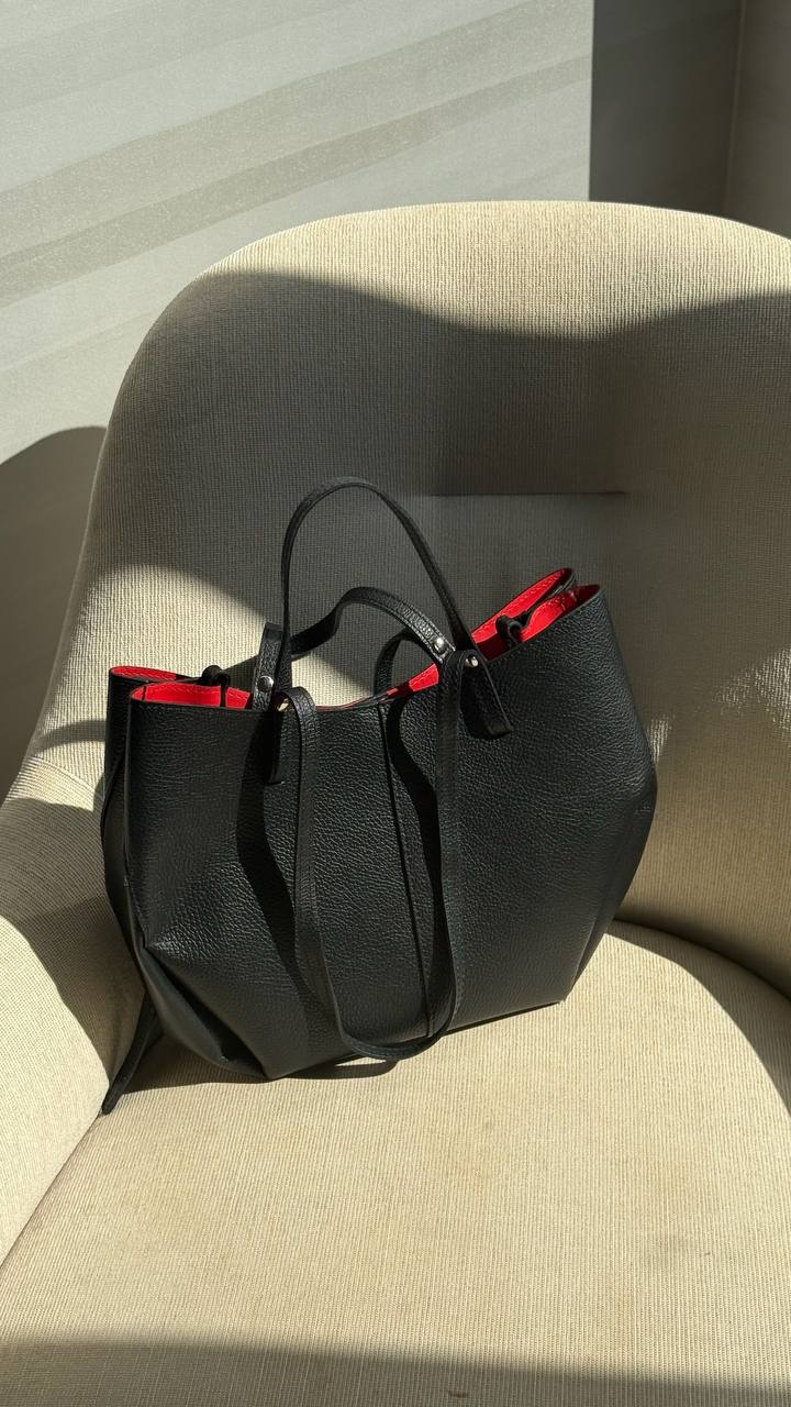 Italian genuine leather bag. Shopper