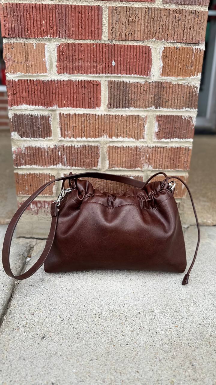 Metropolitan Luxe” – Premium Vegan Leather Bag