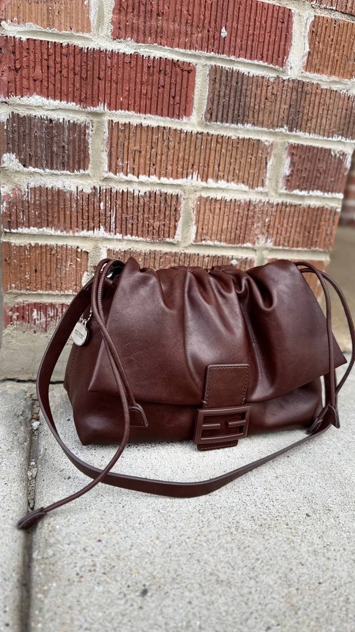 Metropolitan Luxe” – Premium Vegan Leather Bag