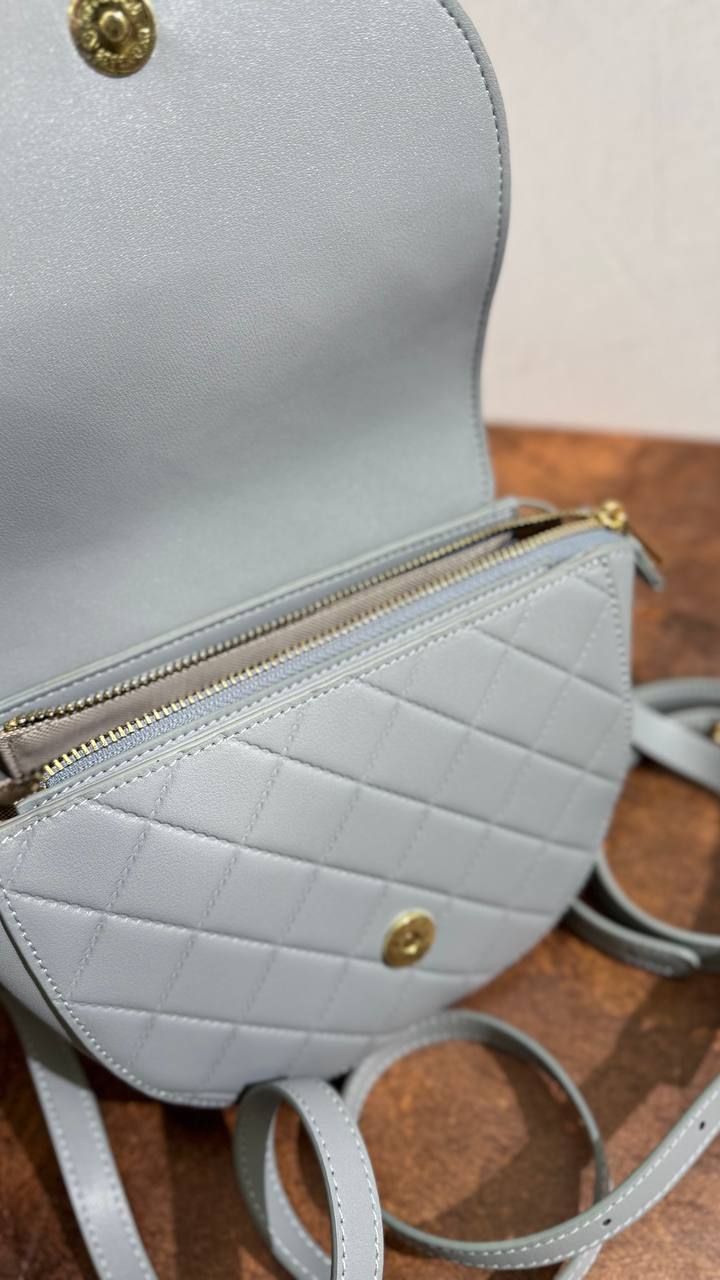 Genuine Leather Crossbody Bag — Elegance and Practicality in One Accessory