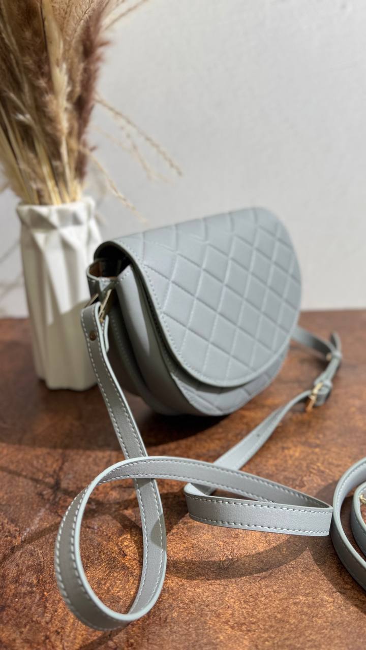 Genuine Leather Crossbody Bag — Elegance and Practicality in One Accessory