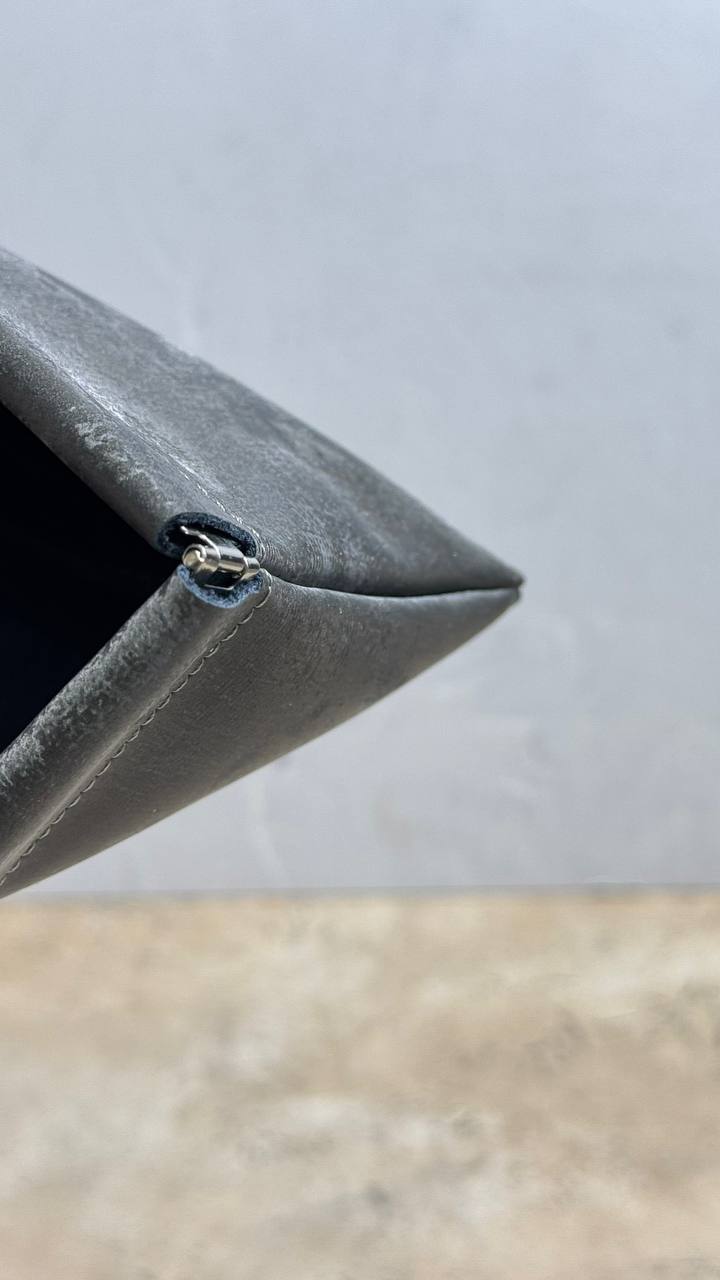 SilkVault” — The Ultimate Luxury Leather Pouch (Also Perfect for Glasses)