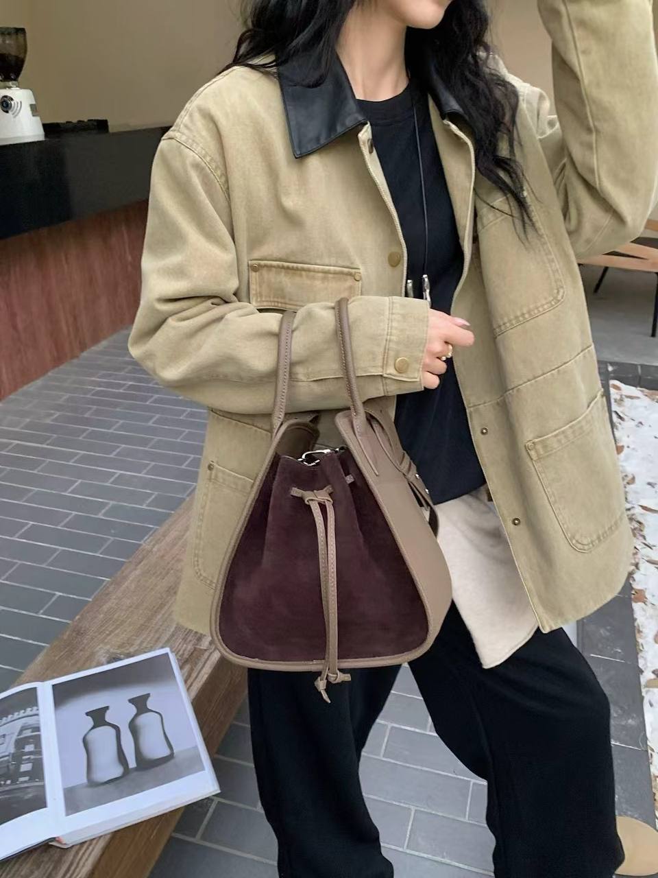 Darina – Elegant Shoulder Bag with Top Handle & Adjustable Strap