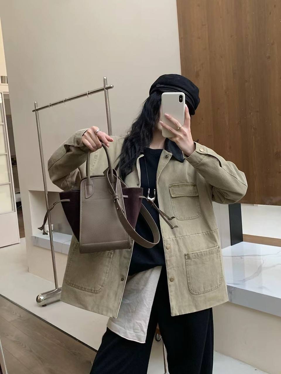 Darina – Elegant Shoulder Bag with Top Handle & Adjustable Strap