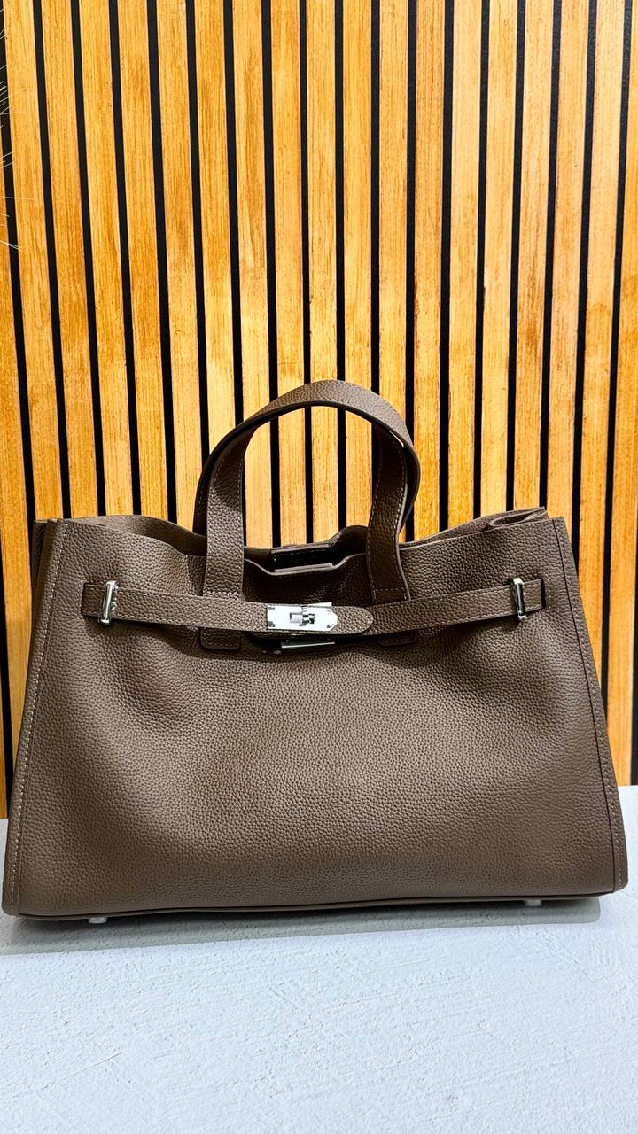 Urban Luxe — Genuine Leather Power Tote