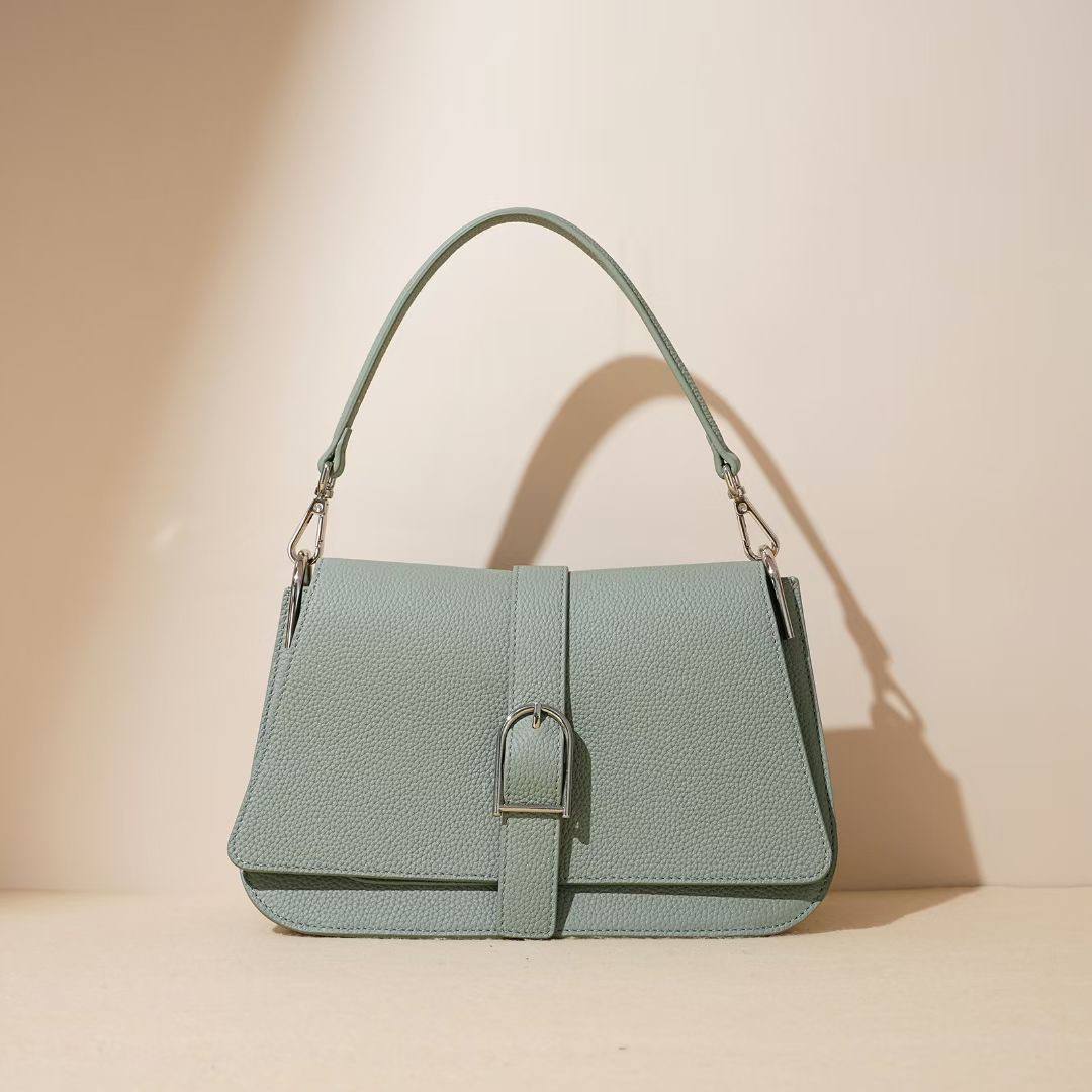 LÉCLAT – Premium Genuine Leather Bag with Timeless Structure. Women’s shoulder bag