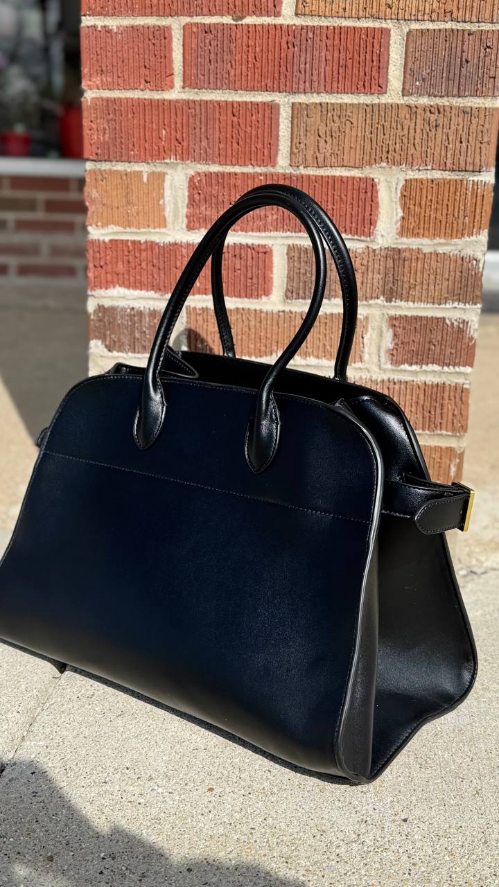 Eleganza Bag. Italy