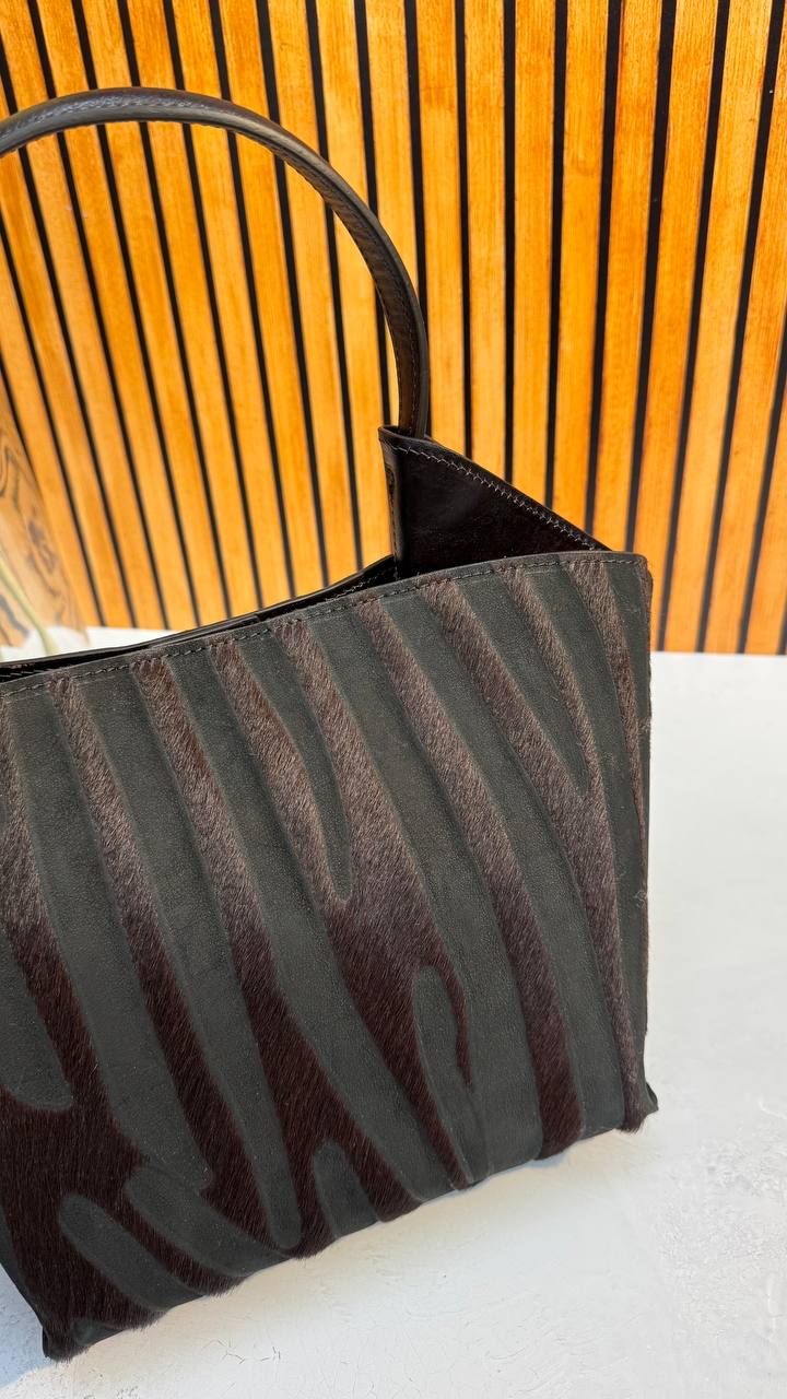 Bellissima Forma — Italian Elegance in Every Curve. Italy