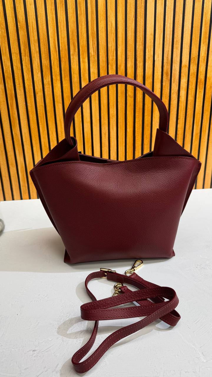 Bellissima Forma — Italian Elegance in Every Curve. Italy