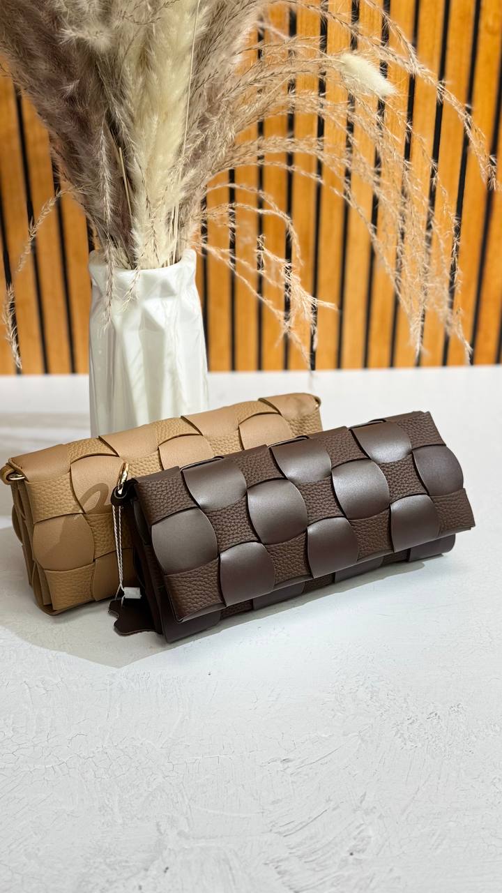 Arte Tessuto — Classic Genuine Leather Bags with Dual Straps and Card Organizer