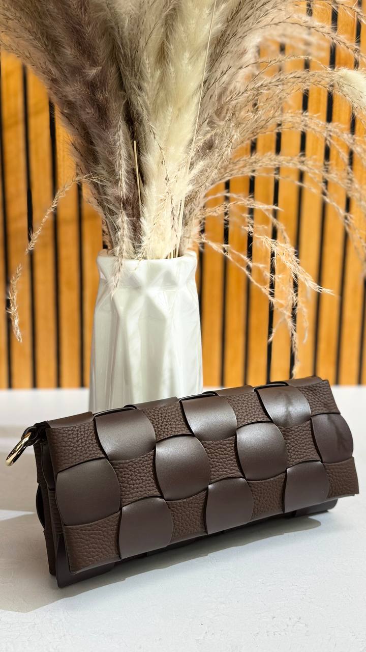 Arte Tessuto — Classic Genuine Leather Bags with Dual Straps and Card Organizer