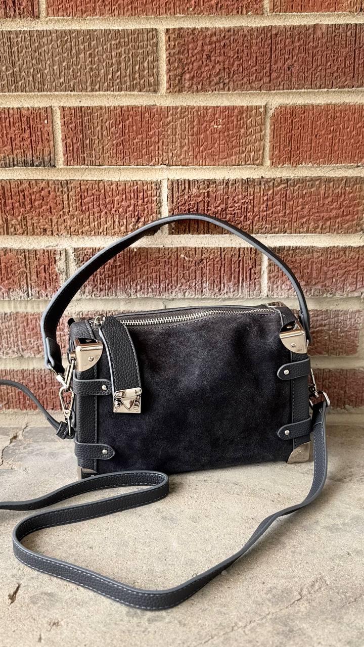 “Grey Grace” – a genuine leather & suede bag