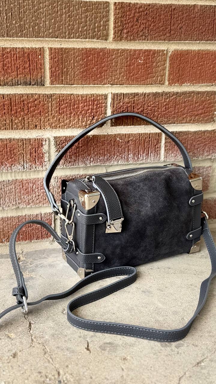 “Grey Grace” – a genuine leather & suede bag