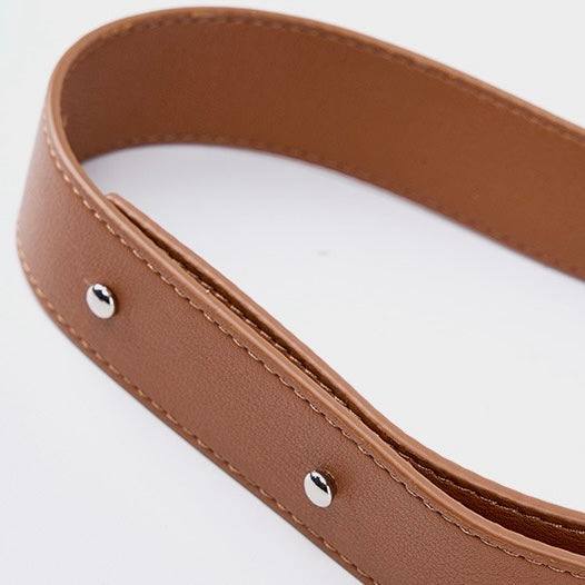 “Eleganza Minimalista” — leather bag for a modern style