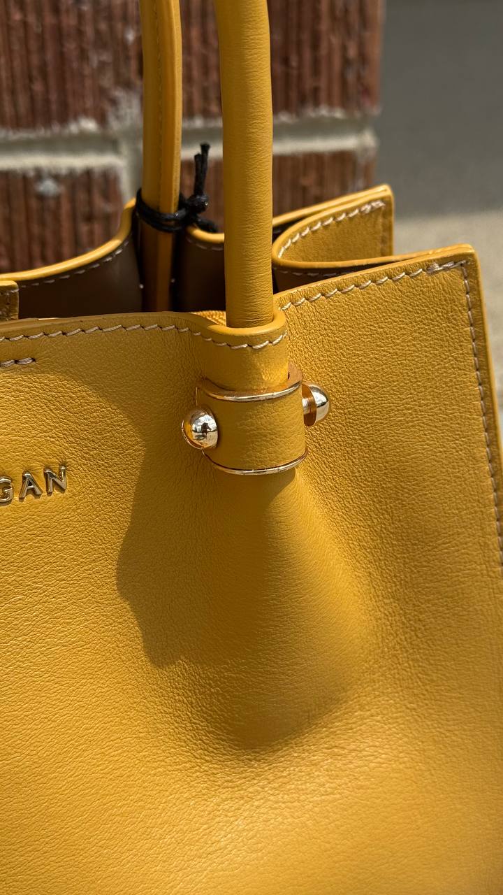 Classic Edge – Genuine Leather Shoulder Bag