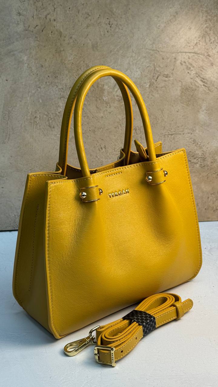 Classic Edge – Genuine Leather Shoulder Bag