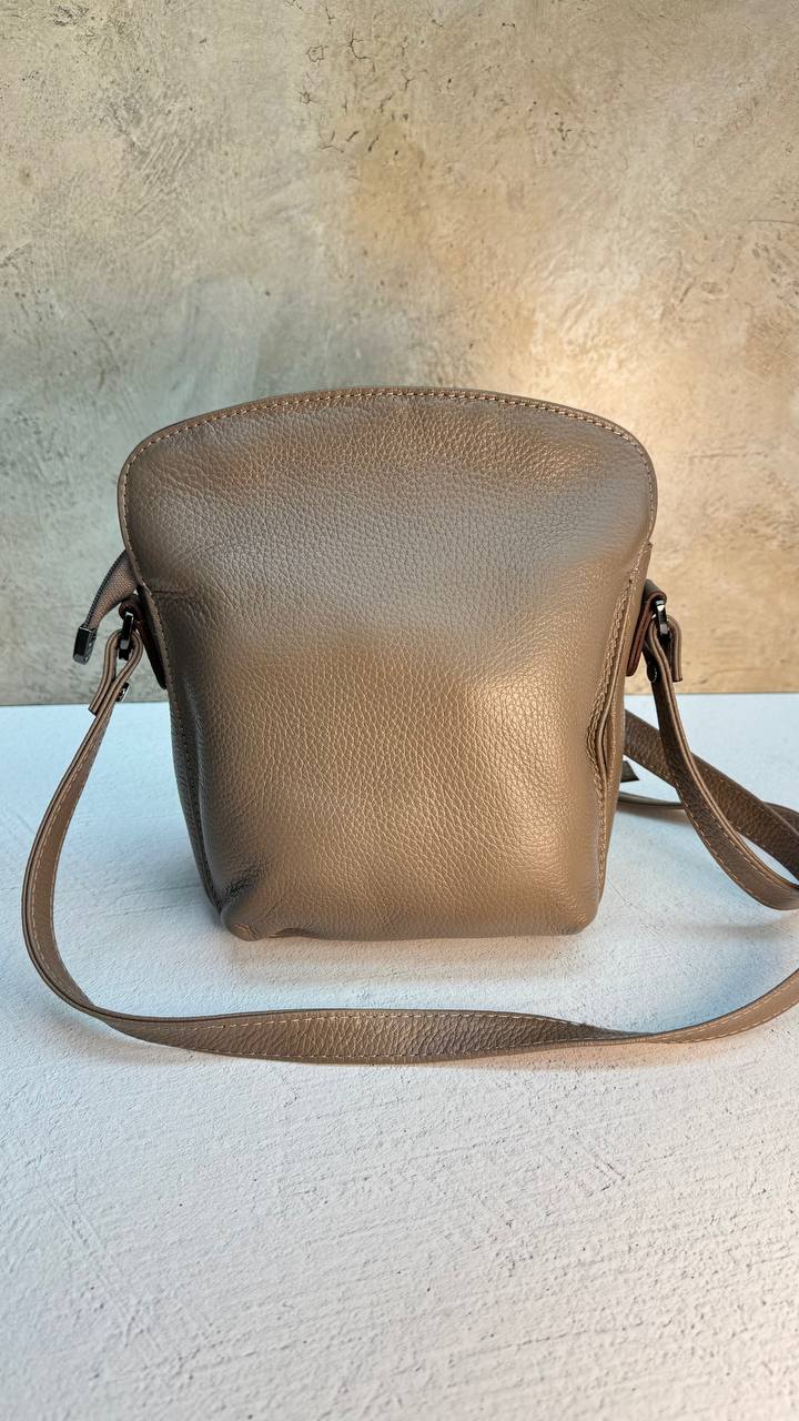 Essence Crossbody Bag – Premium Genuine Leather by Tony Bellucci