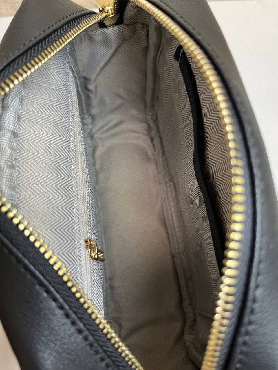 Premium Genuine Leather Shoulder Bag – Classic Everyday Elegance