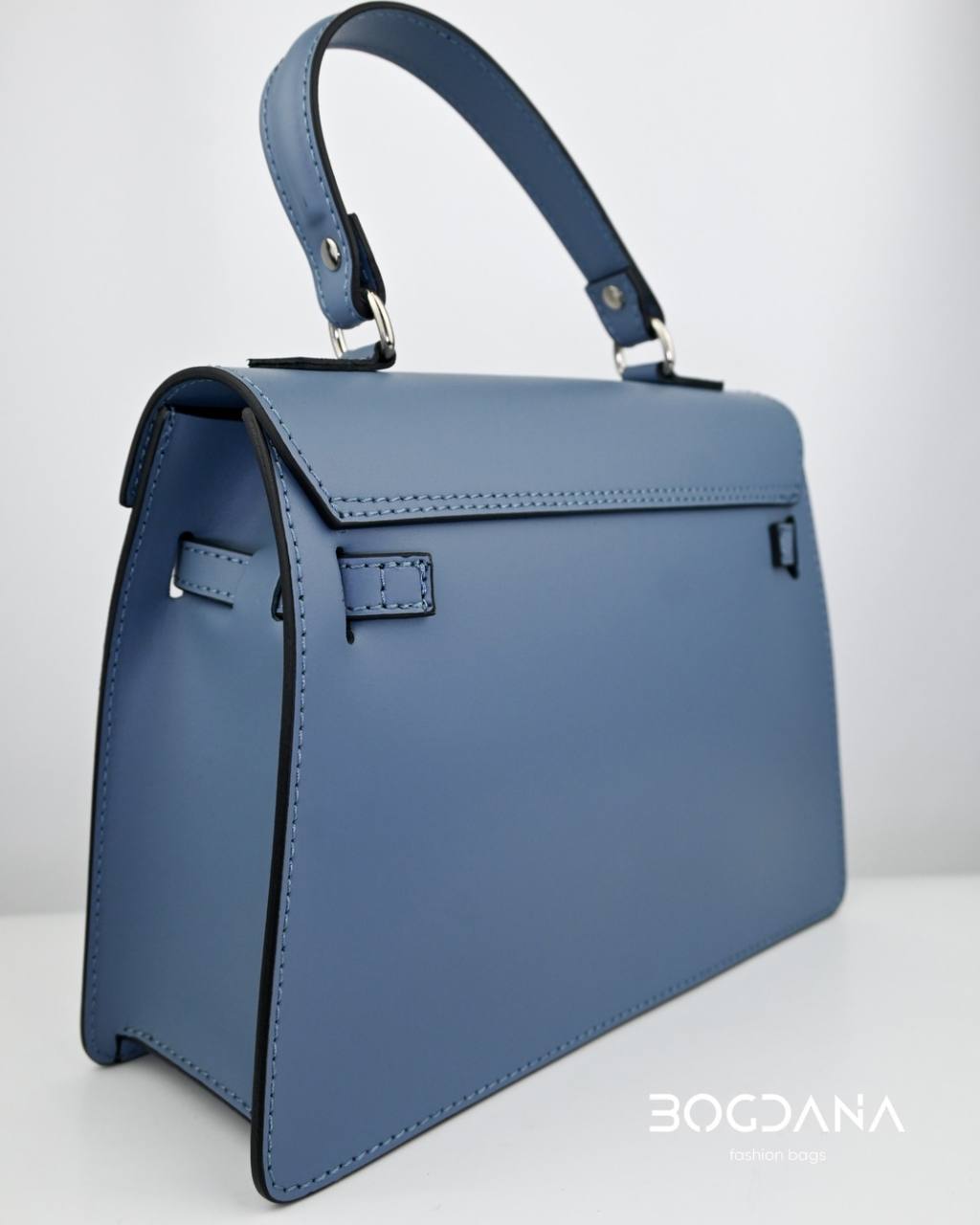 Bella Classica – Italian Leather Bag 🇮🇹✨