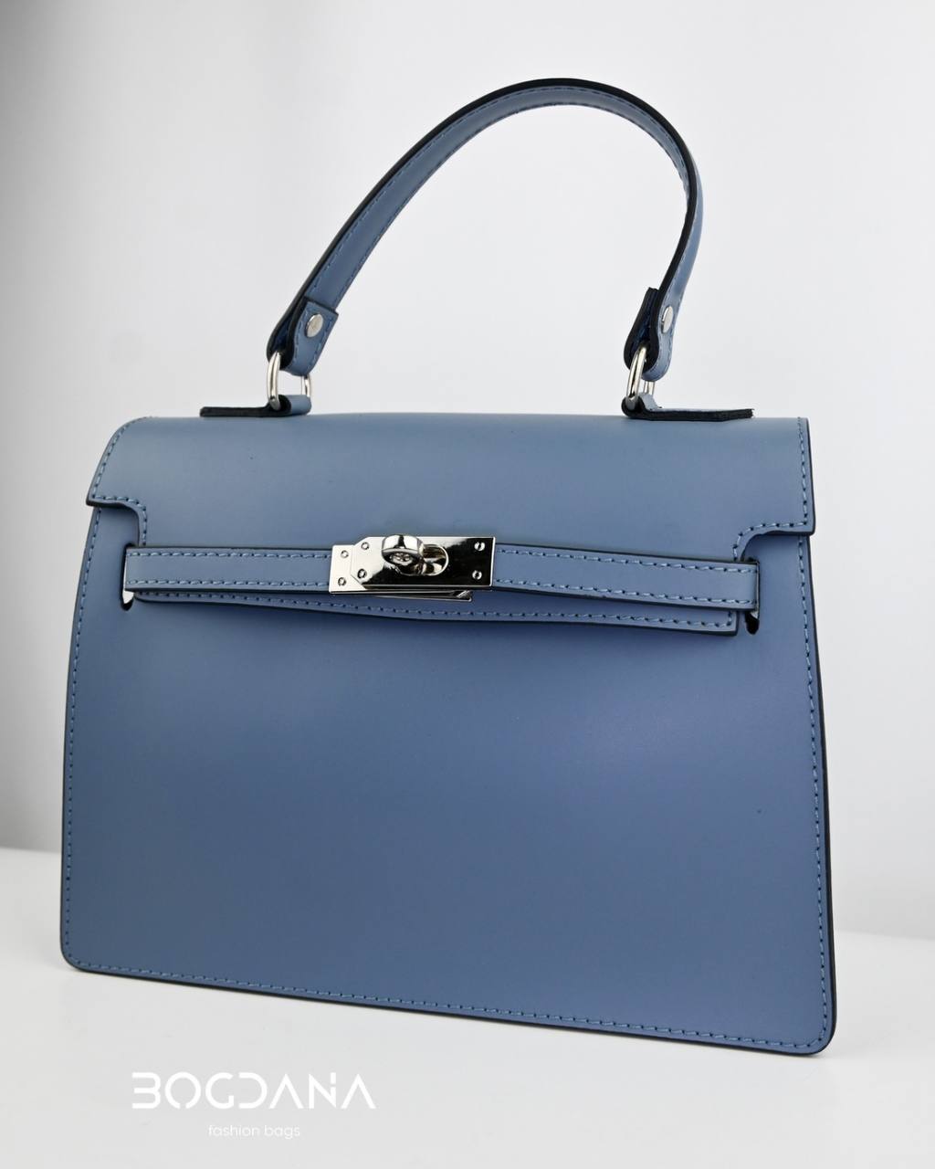 Bella Classica – Italian Leather Bag 🇮🇹✨