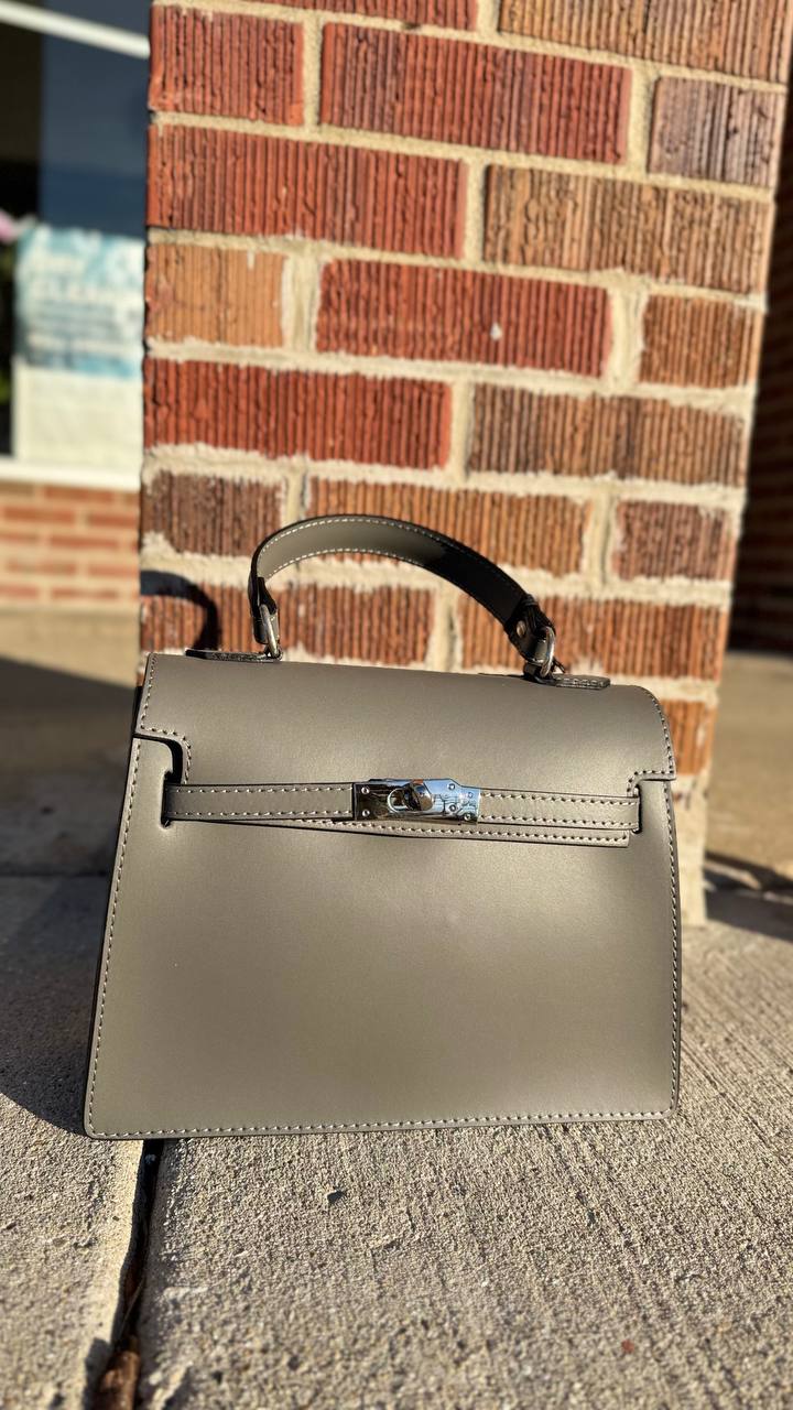 Bella Classica – Italian Leather Bag 🇮🇹✨