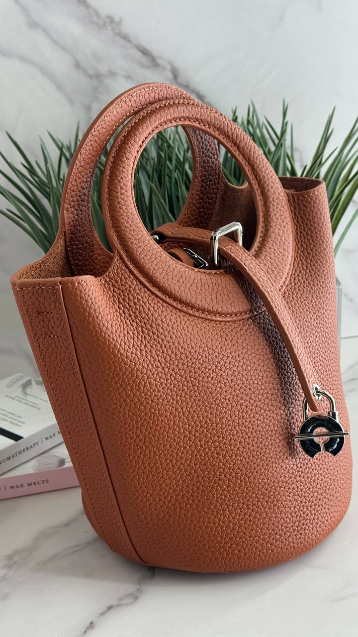 Elegant Duo – Genuine Grained Leather Bag with Cosmetic Pouch and Long Strap