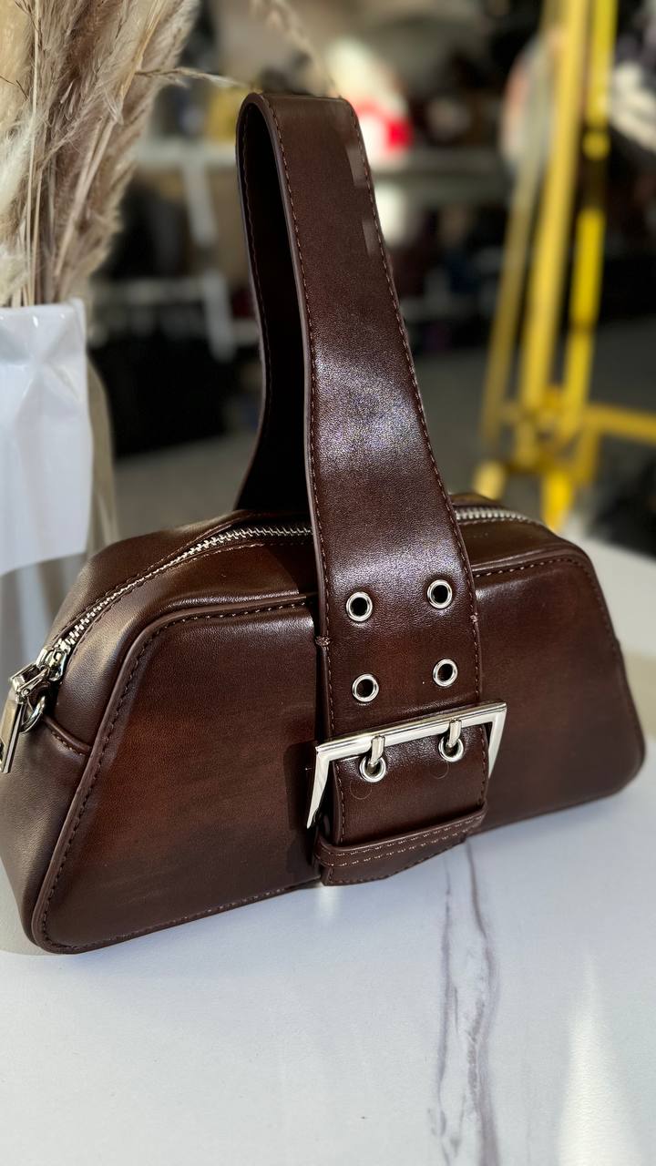 Dominance Bag – When Style Sets the Rules