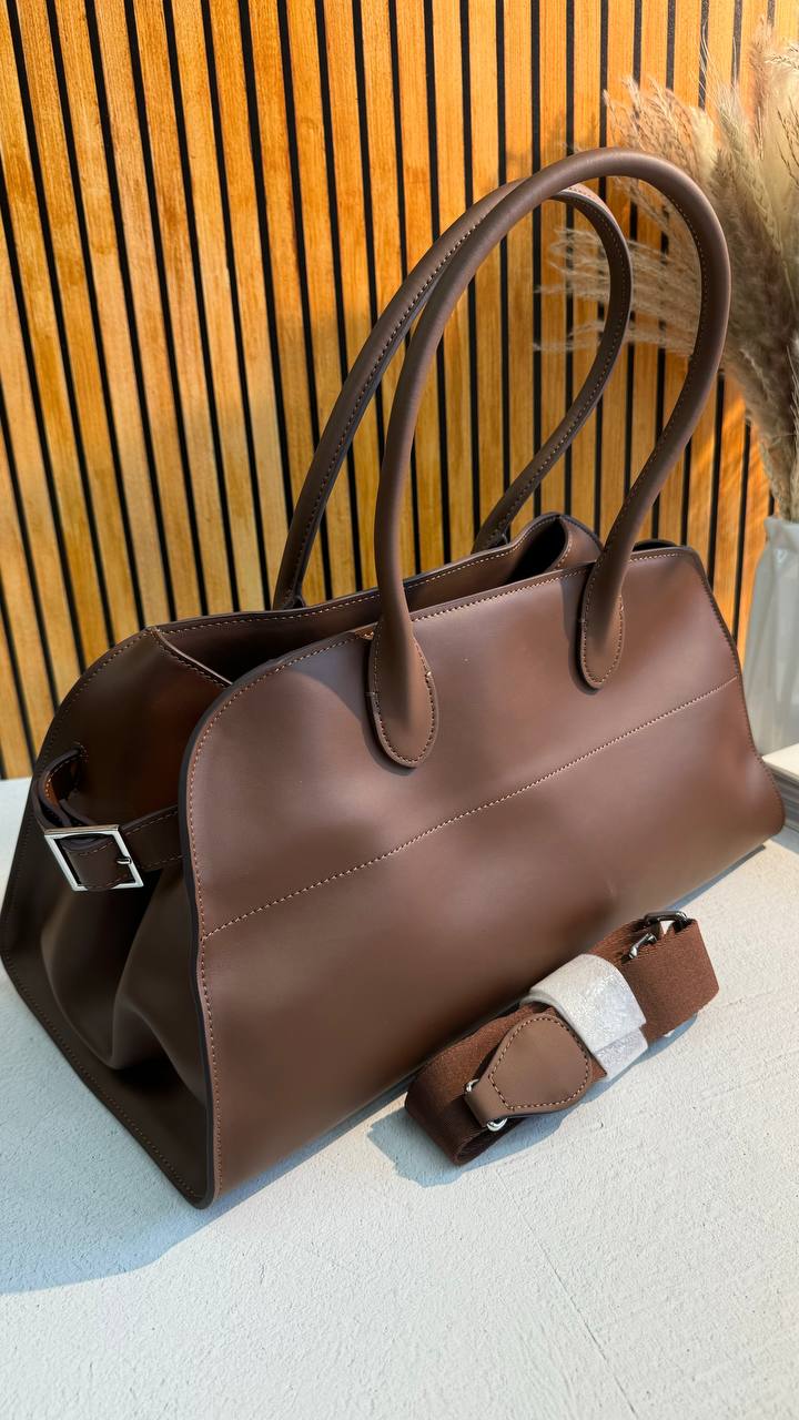 GRANDEUR ELITE Handbag – A Symbol of Elegance and Prestige