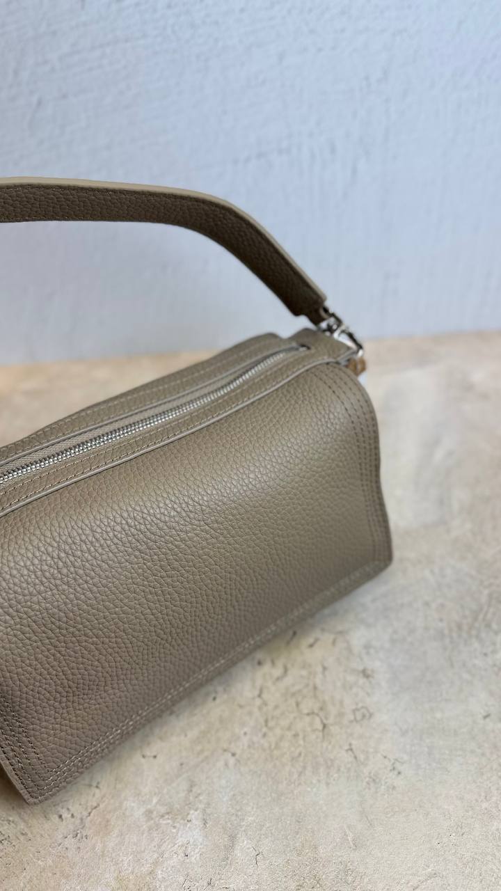 Sofia Curve – Soft Leather Shoulder Bag