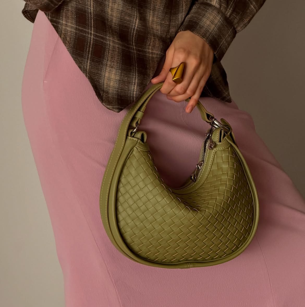 Hobo Bag “Eleganza” – Chic and Versatility in One Accessory