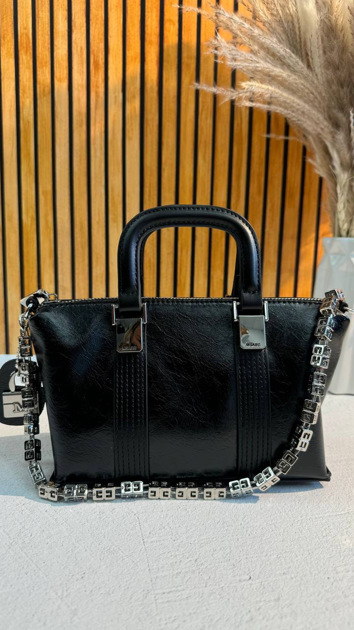 Elegant Statement: Premium Leather Handbag