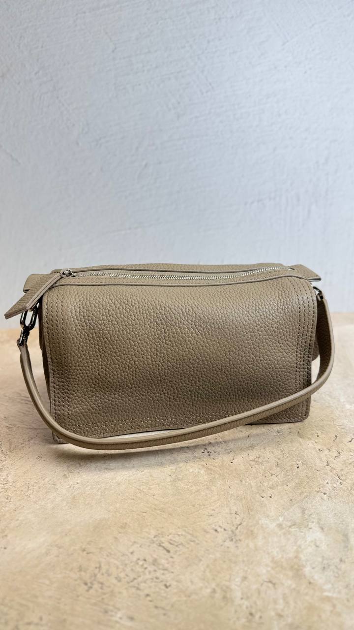 Sofia Curve – Soft Leather Shoulder Bag