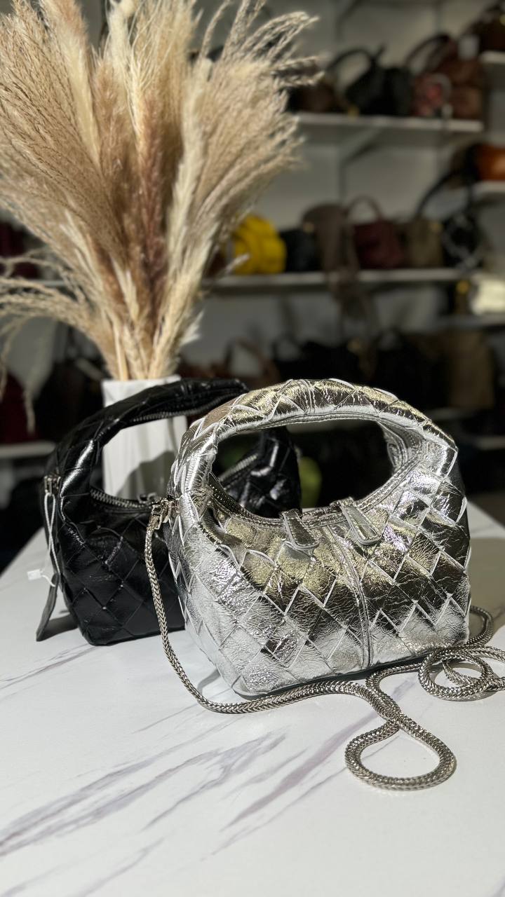 Luna Luxe – Genuine Leather Bag for a Flawless Look