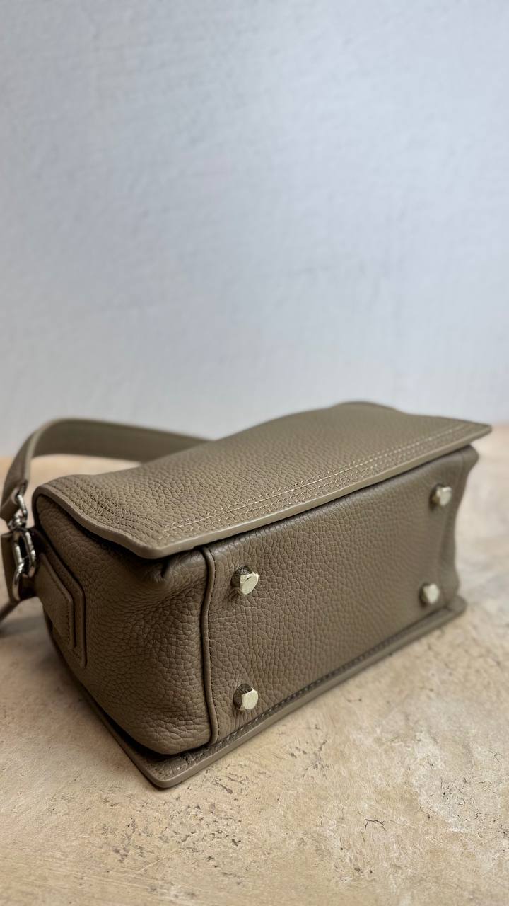 Sofia Curve – Soft Leather Shoulder Bag