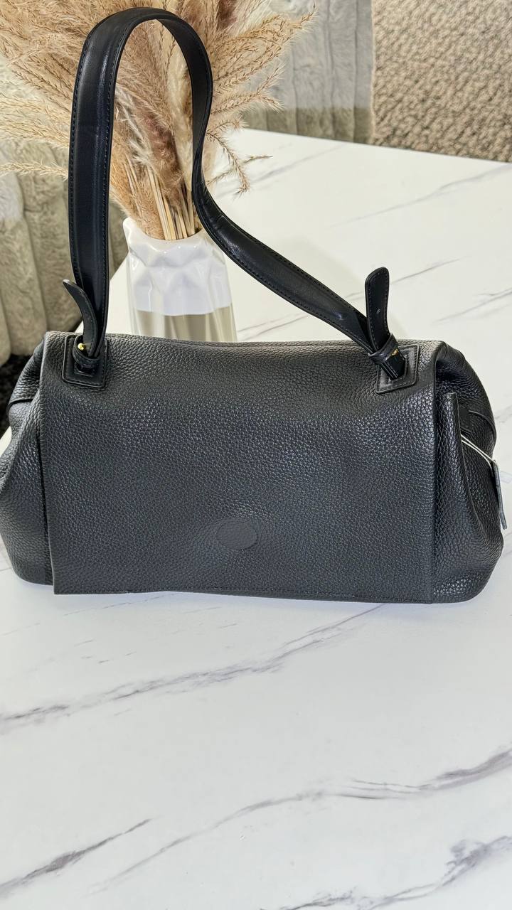 Lévera – The Art of Genuine Leather