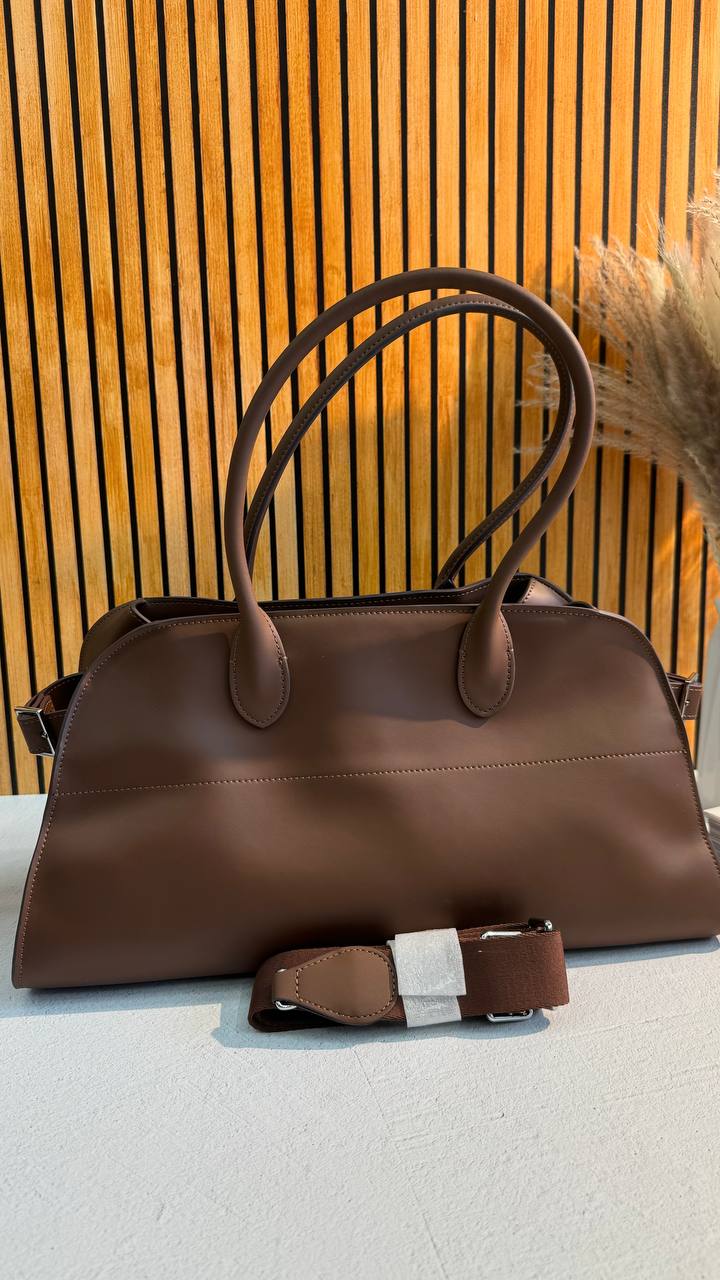 GRANDEUR ELITE Handbag – A Symbol of Elegance and Prestige