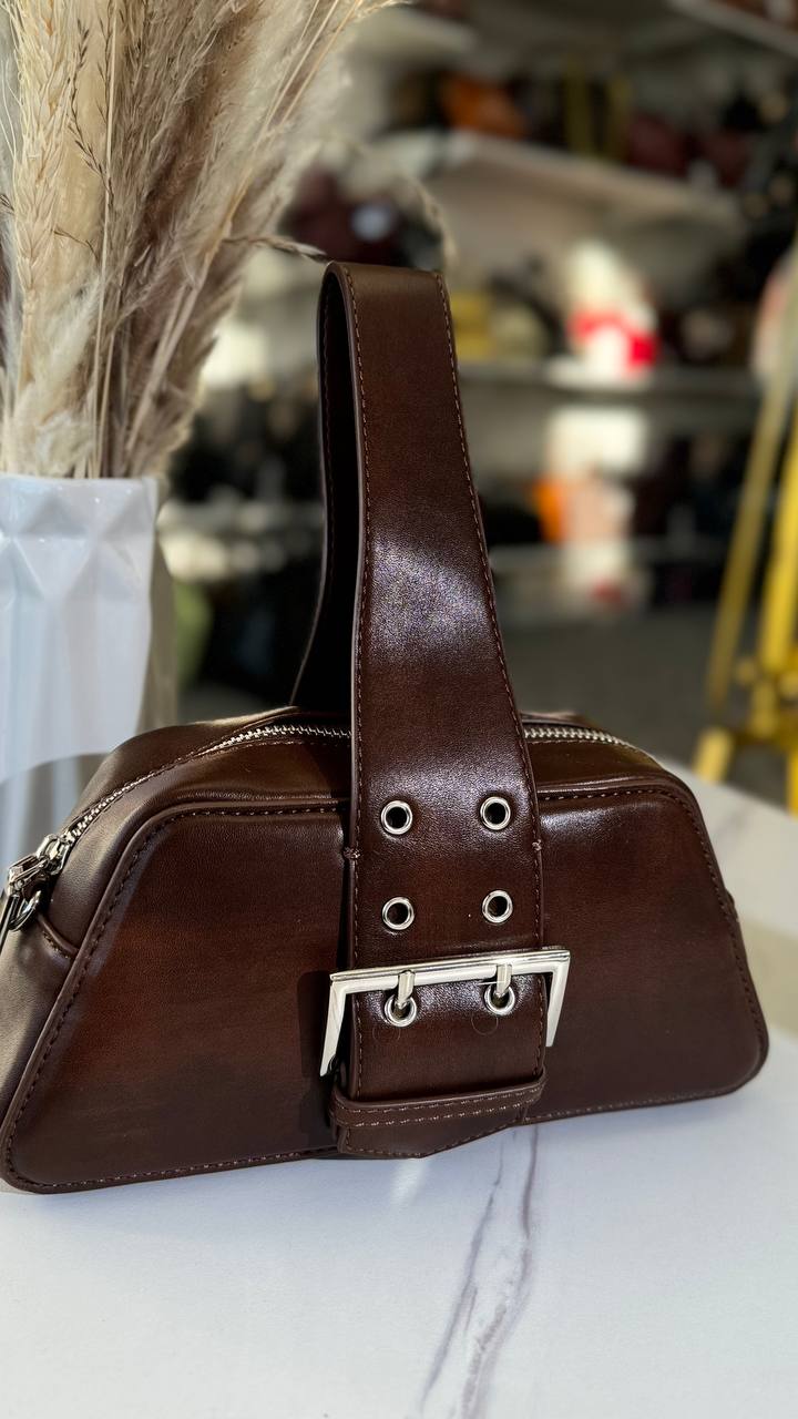 Dominance Bag – When Style Sets the Rules