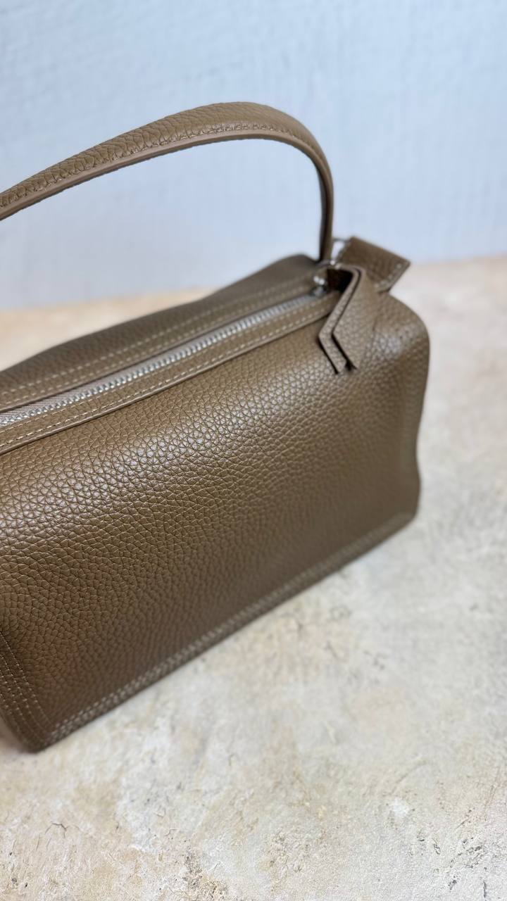 Sofia Curve – Soft Leather Shoulder Bag