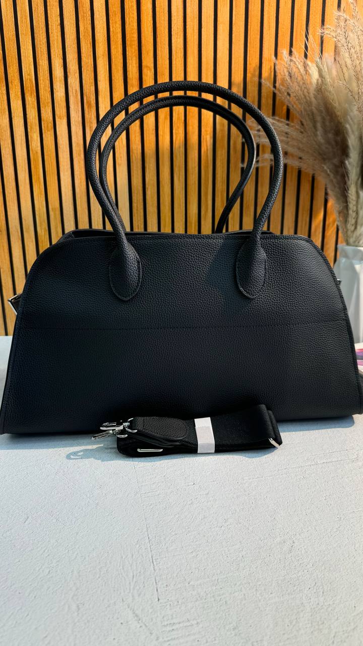 NOIR ELEGANCE Bag – The Art of Perfection