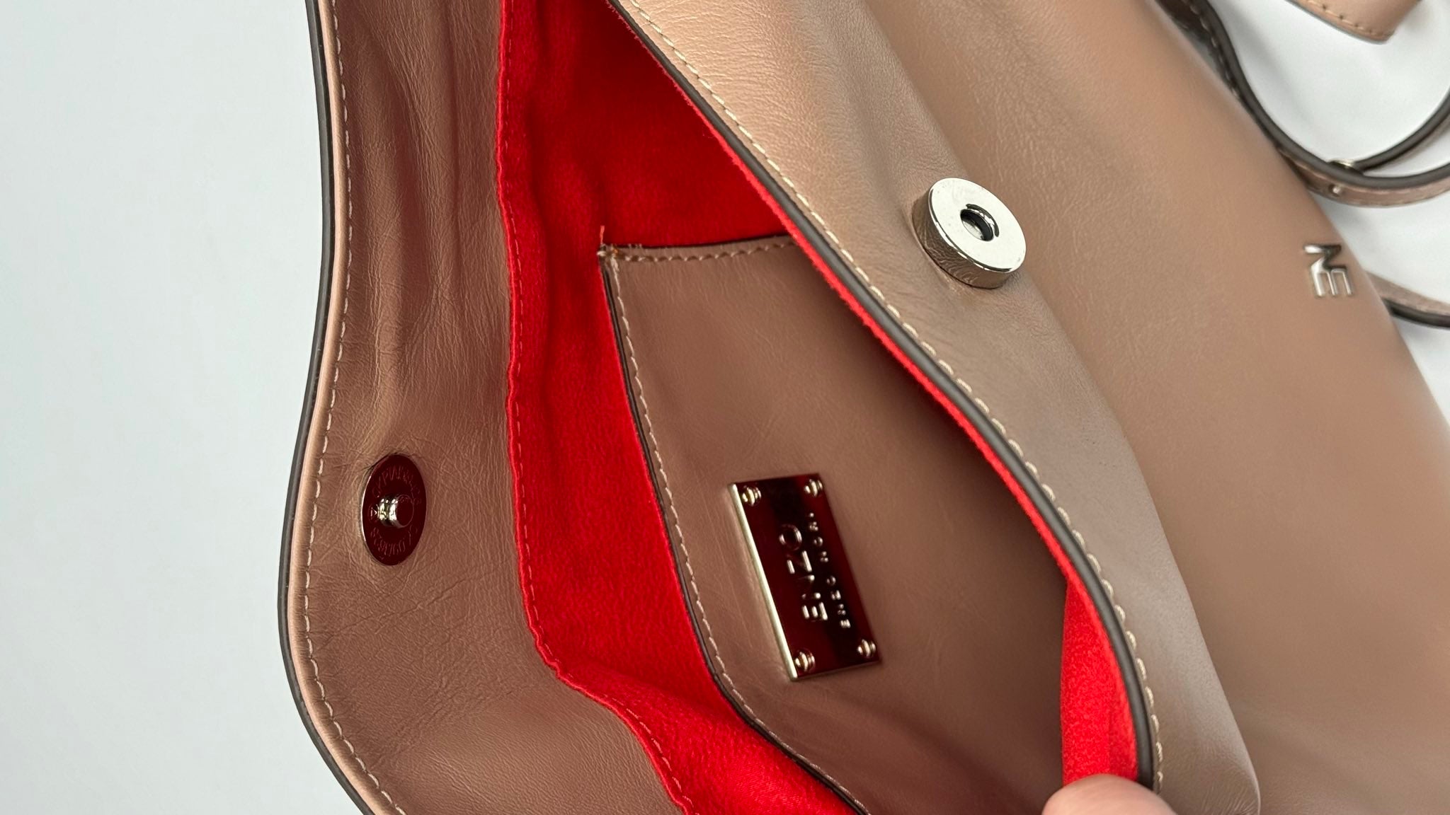 Soft Curve – Genuine Leather Bag by Enzo Nori