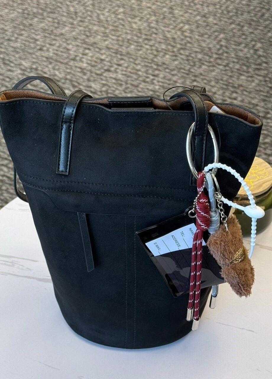 Elegant Barrel Bag in Genuine Leather and Suede