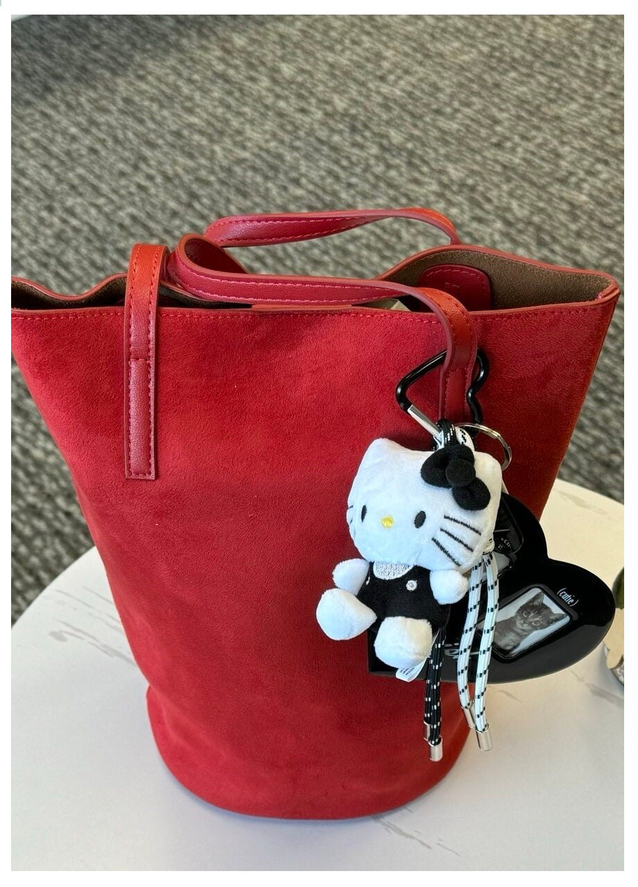 Elegant Barrel Bag in Genuine Leather and Suede