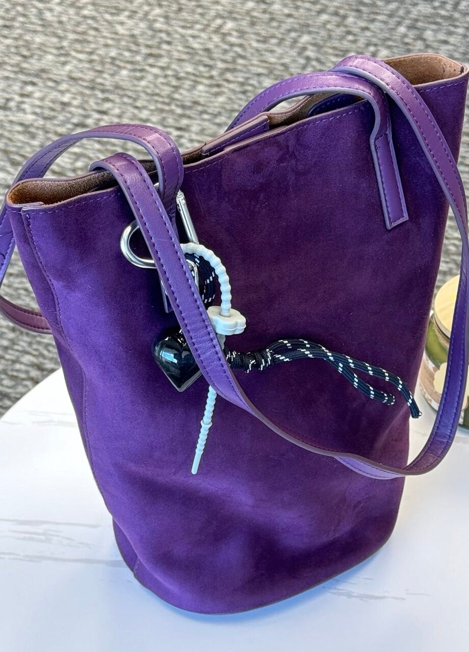 Elegant Barrel Bag in Genuine Leather and Suede