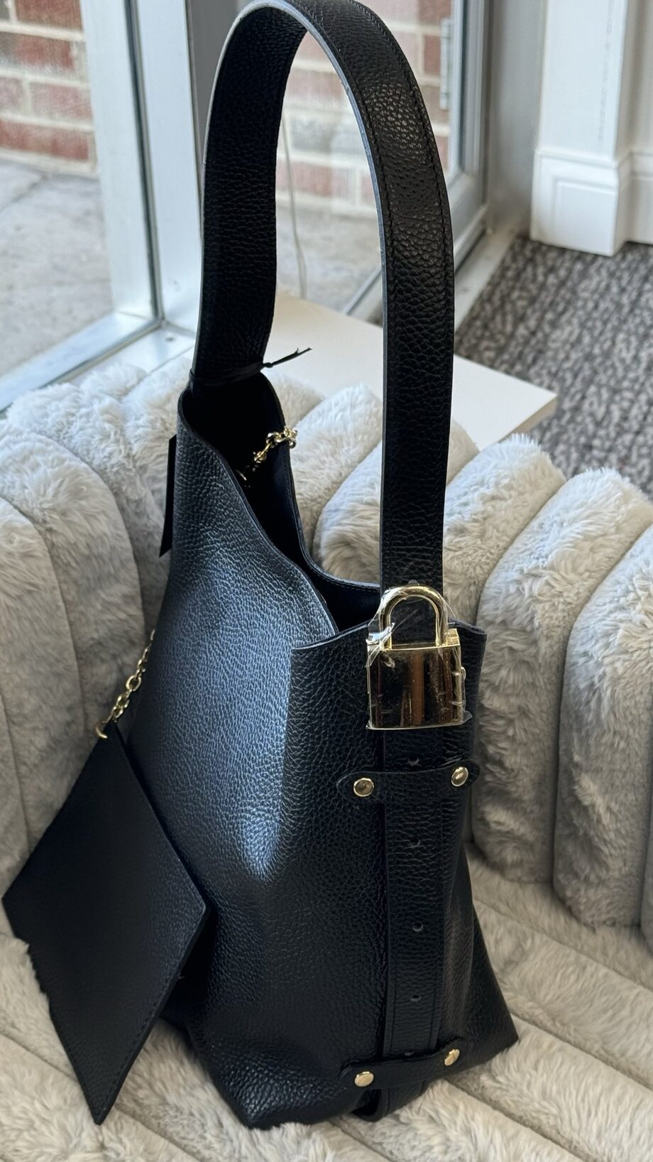 Stylish Leather Bag with Cosmetic Pouch