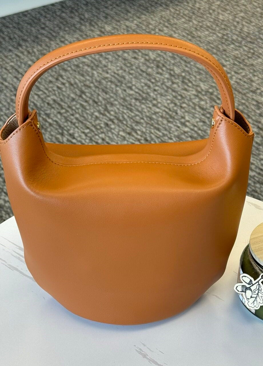 Barrel-shaped Bag in Genuine Leather
