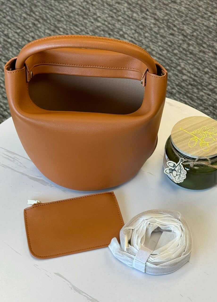 Barrel-shaped Bag in Genuine Leather